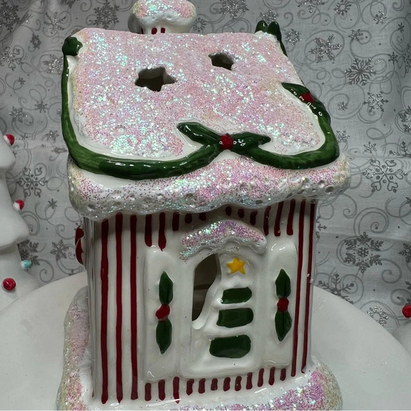 Blue Sky Clayworks x Sanrio Hello Kitty Christmas "Warmest Wishes" Ceramic House - Picture 12 of 13